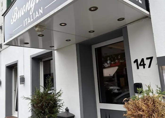 Niehler Hotel